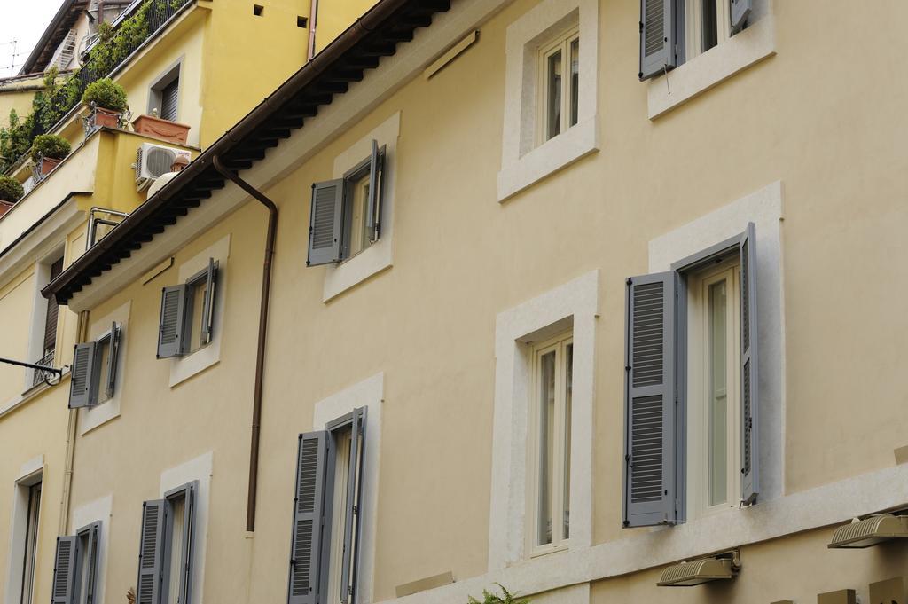 Mario De' Fiori 37 Hotel Rome Exterior photo