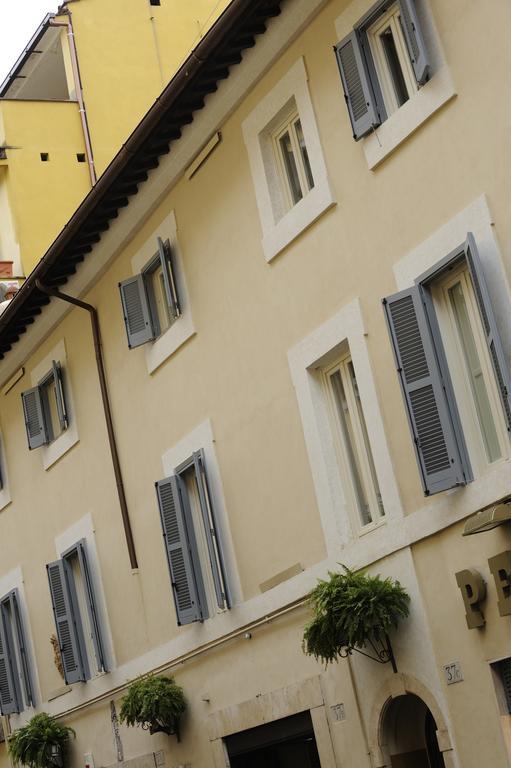 Mario De' Fiori 37 Hotel Rome Exterior photo
