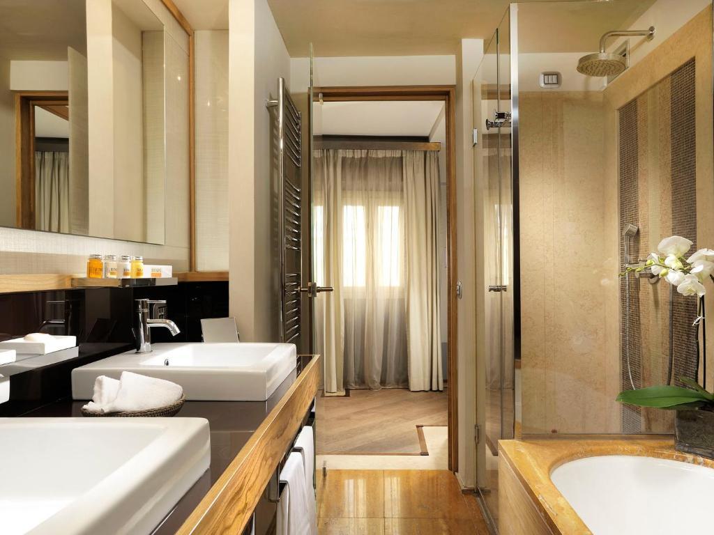Mario De' Fiori 37 Hotel Rome Room photo