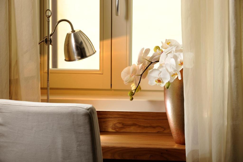 Mario De' Fiori 37 Hotel Rome Room photo