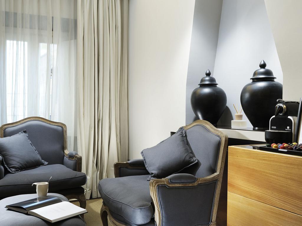 Mario De' Fiori 37 Hotel Rome Exterior photo